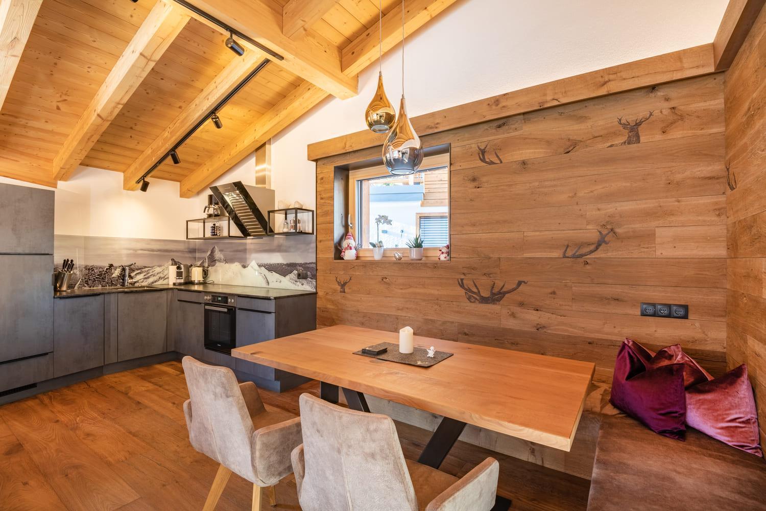 Chalet's Alpenjuwel Chalet Tux